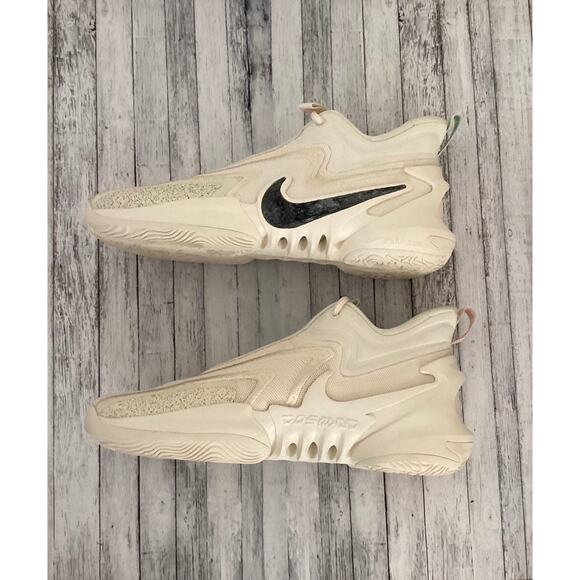 Nike Cosmic Unity 2 Men's Sneakers Coconut Milk White Black Sz 14 - Picture 2 of 9
